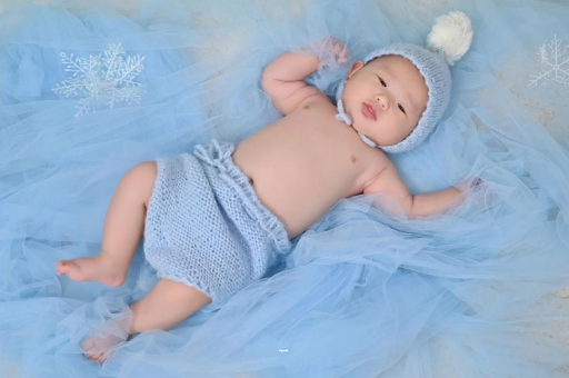 辽宁三个月宝宝挠耳朵 辽宁三个月宝宝挠耳朵